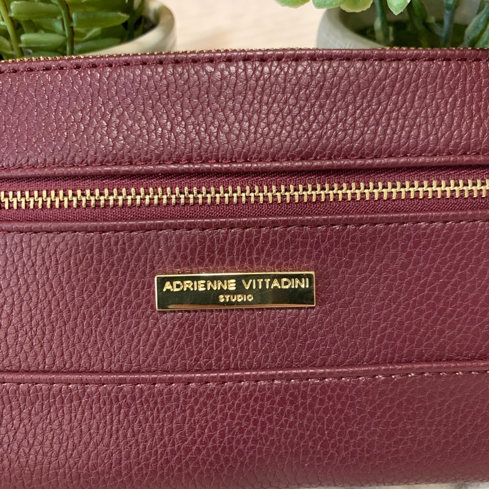 Adrienne Vittadini Maroon Leather Wallet - Picture 2 of 6